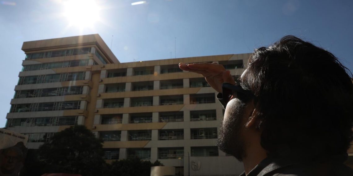 Recomienda IMSS aplicar medidas preventivas ante altas temperaturas y evitar complicaciones