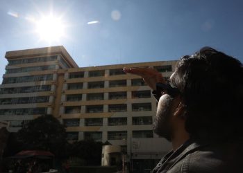 Recomienda IMSS aplicar medidas preventivas ante altas temperaturas y evitar complicaciones