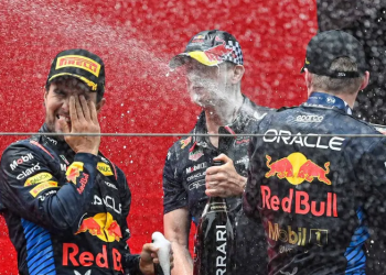 Sergio “Checo” Pérez vuelve a subir al podio de la Fórmula 1; termina tercero en el GP de China