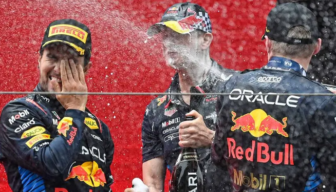 Sergio “Checo” Pérez vuelve a subir al podio de la Fórmula 1; termina tercero en el GP de China