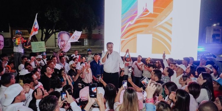 Va Toño Astiazarán por más cambios e Innovación en Hermosillo&nbsp;