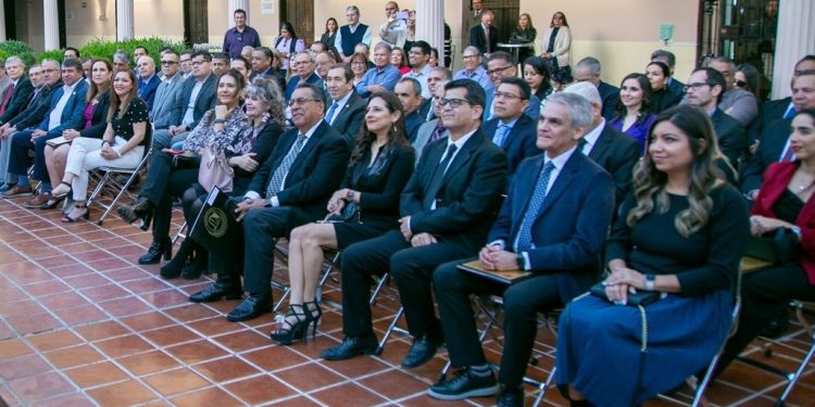 Exhorta SEC Sonora a Colegios de Profesionistas a promover esquemas de equidad, transparencia y certificación.