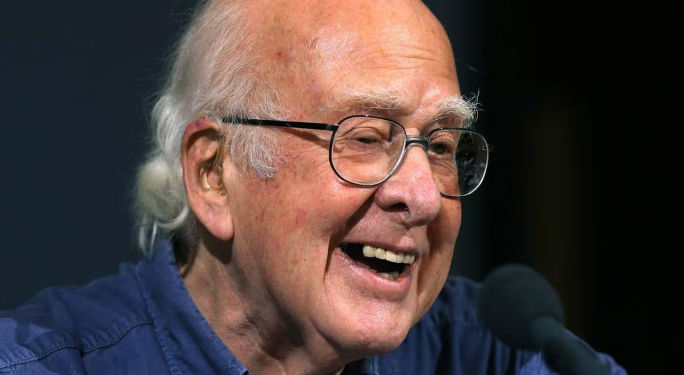 Murió Peter Higgs, físico que planteó ‘la particula de Dios’