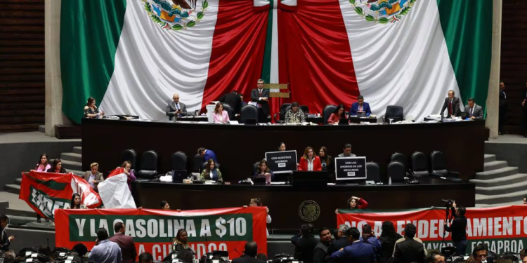 La deuda pública de México rebasa los mil millones de pesos
