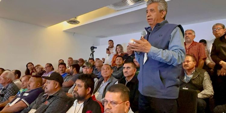 Transportistas exponen desacuerdos y propuestas ante reformas a la ley de transporte