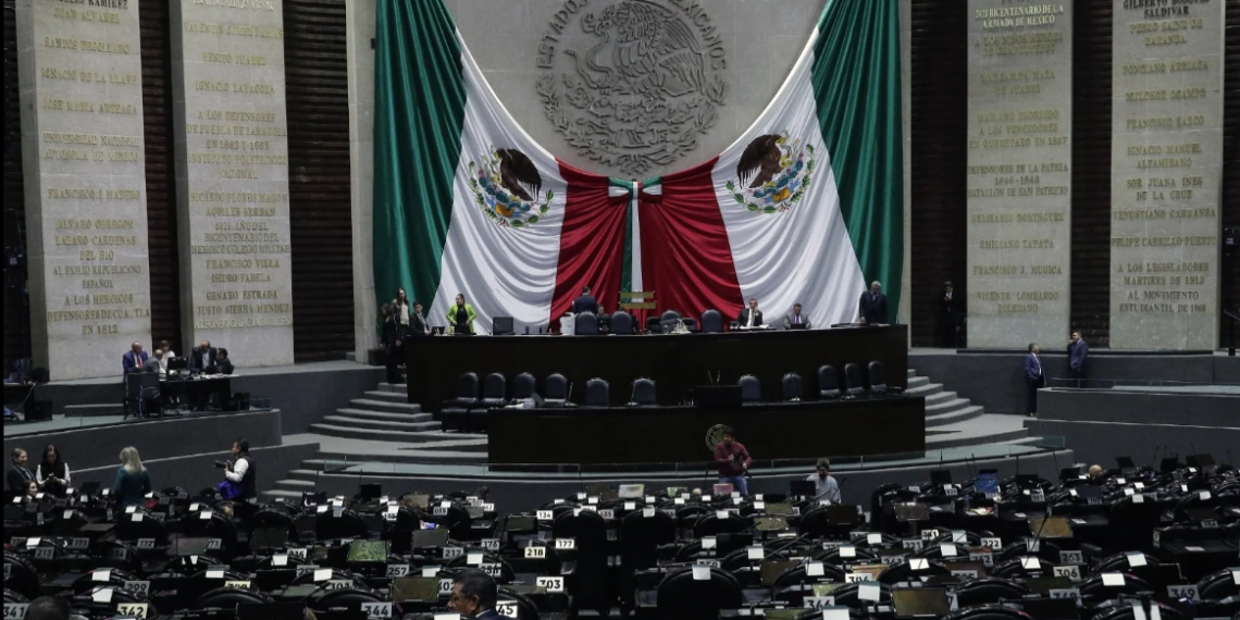 PRI, PAN y PRD se arman con exgobernadores (y Lilly Téllez) contra el Plan C de AMLO