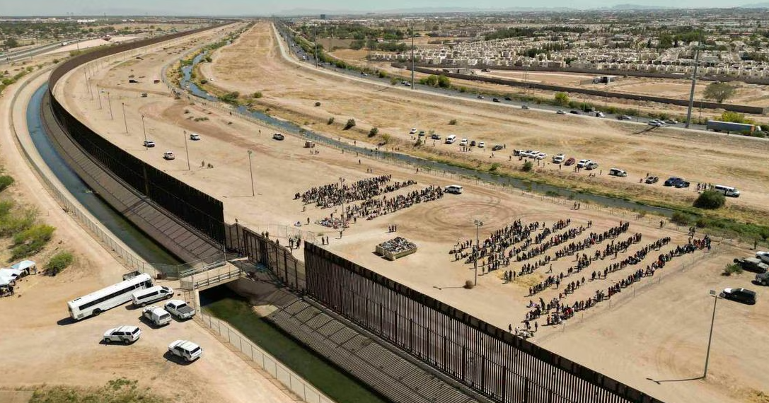 Alerta FBI por red de tráfico de personas ligada al Estado Islámico en frontera México-EU