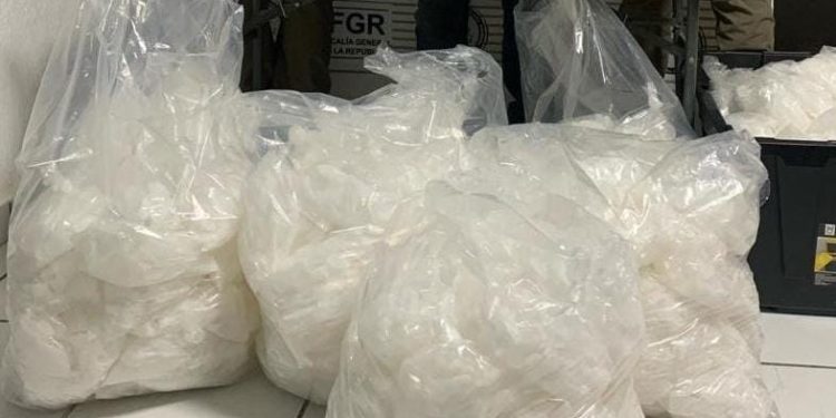 Por transportar 137 kilos de metanfetamina FGR inicia investigación contra una persona en Caborca