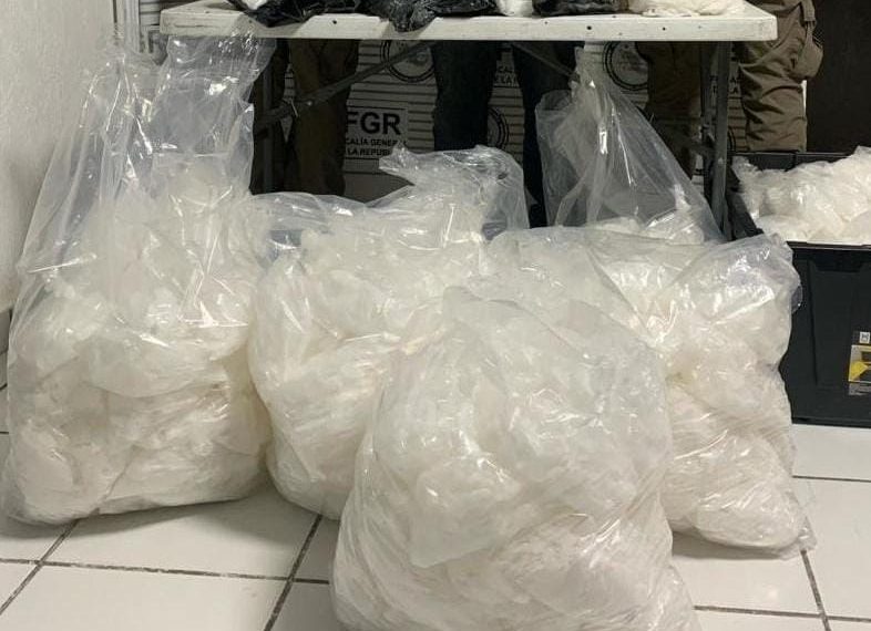 Por transportar 137 kilos de metanfetamina FGR inicia investigación contra una persona en Caborca