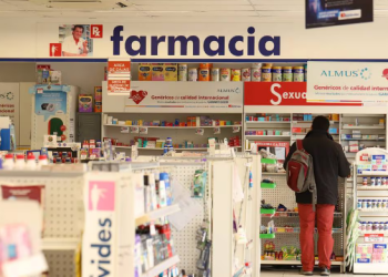 Gobierno federal debe $10 mil millones a industria farmacéutica mexicana.
