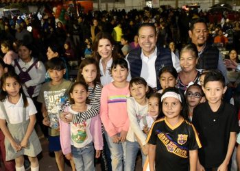 Celebran gran posada Creces Toño Astiazarán y Patty Ruibal en Villas del Sur