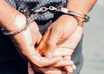 Capturan a presunto feminicida de Michel Kimberly, hallada muerta en el vertedor de la presa