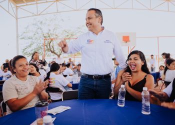 Va Toño Astiazarán por más seguridad pública con más patrullas eléctricas 