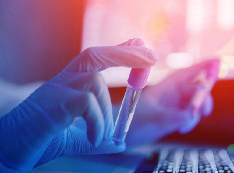 China crea un nuevo virus mutante altamente mortal con partes del virus del Ébola