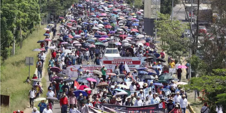 Casi un millón de alumnos se quedarán sin clases este lunes por marcha de la CNTE en Oaxaca