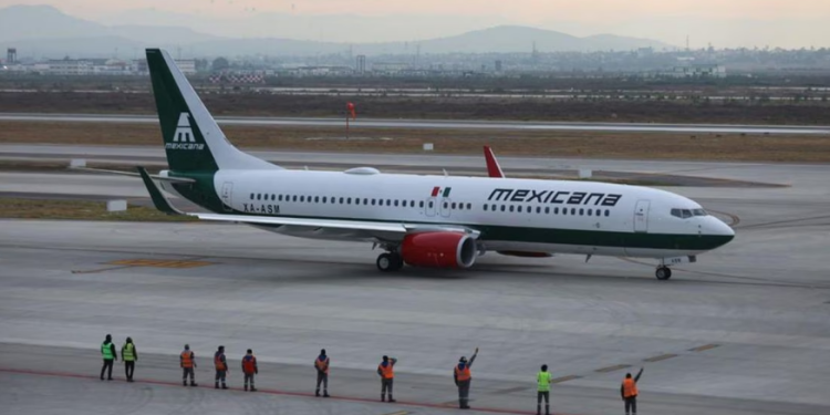 Demandan a Mexicana de Aviación en EU por 838 mdd, reportan