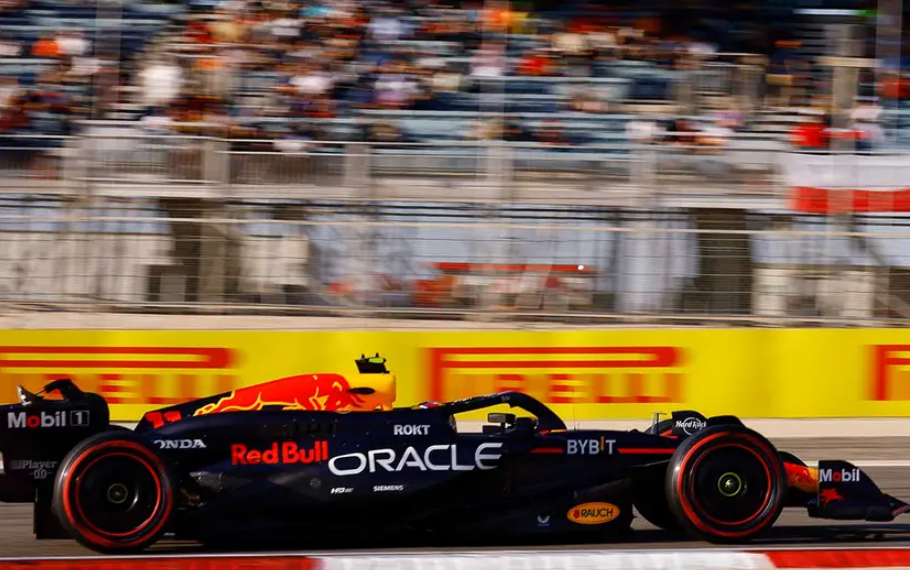 'Checo' Pérez saldrá quinto en Bahréin; Verstappen, ‘pole position’