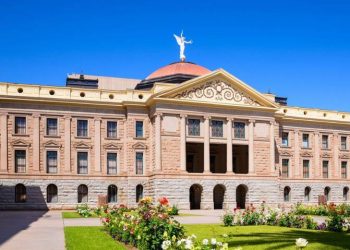 Congresistas de Arizona se suman a exigencia de abrir garita de Lukeville-Sonoyta