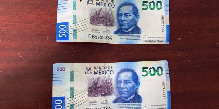 Por pagar con billetes falsos, arrestan a un hombre al norte de Hermosillo
