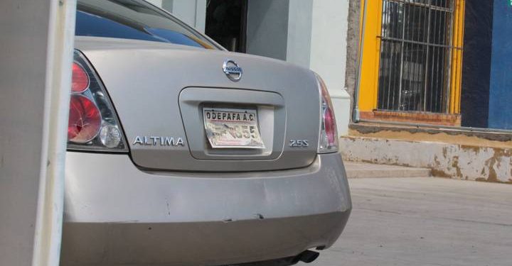 Pendientes más de 30 mil propietarios de autos regularizados de tramitar placas