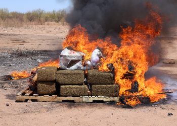 Incinera FGR 120 kilos de narcóticos en Hermosillo.