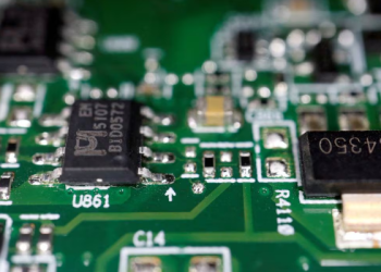 México y EU discuten estrategias para la producción de semiconductores