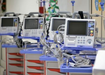 Realiza Gobernador Durazo inversión de 39 mdp en equipamiento médico en Isssteson