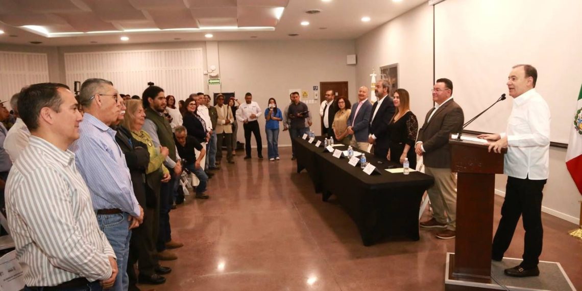 Asiste gobernador Durazo a inauguración de foro de Energía Nuclear y Uranio