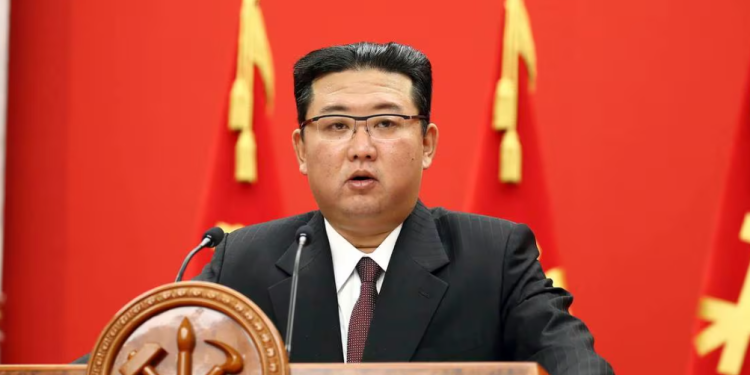 Kim Jong Un afirma que no le interesa negociar con Corea Del Sur y amenaza con atacar