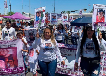 Madre buscadora pide donativos para continuar con búsqueda de su hijo 