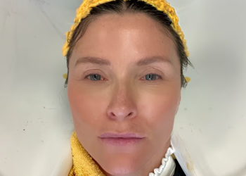 Issabela Camil desata elogios al posar sin maquillaje