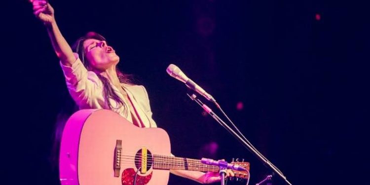 Ely Guerra reflexiona sobre su carrera musical de 30 años: ha sido una entrega sincera