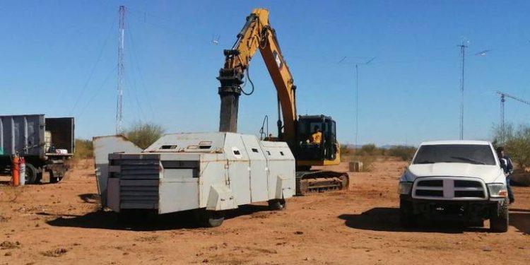 Destruyen máquinas tragamonedas, vehículos acorazados y droga en Hermosillo