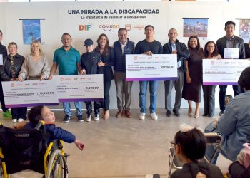 Premian Toño Astiazarán y Patricia Ruibal a primeros lugares en el concurso Una Mirada a la Discapacidad