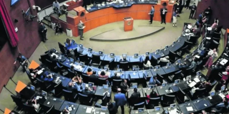 Senado rechaza dos ternas para seleccionar a comisionados del INAI