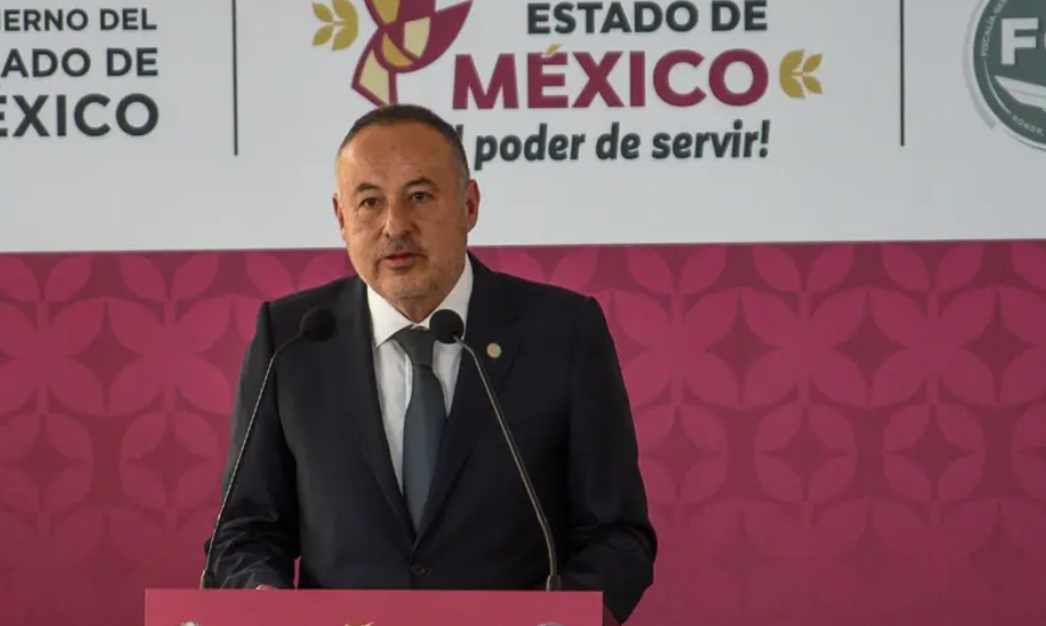 Balean a Fiscal del Estado de México, José Luis Cervantes; se reporta ileso