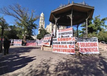Propietarios de bares y cantinas protestan contra clausuras; reportan pérdidas económicas