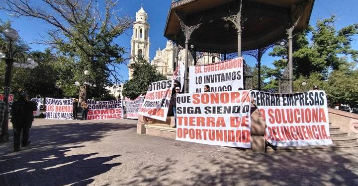 Propietarios de bares y cantinas protestan contra clausuras; reportan pérdidas económicas
