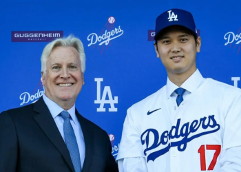 Los Dodgers presentan a Shohei Ohtani tras contrato histórico de 700 millones de dólares