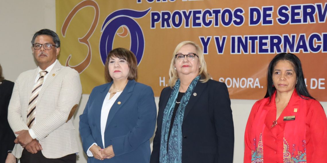 Inicia XXX Foro Regional y V Internacional de Experiencias y Proyectos del Servicio Social
