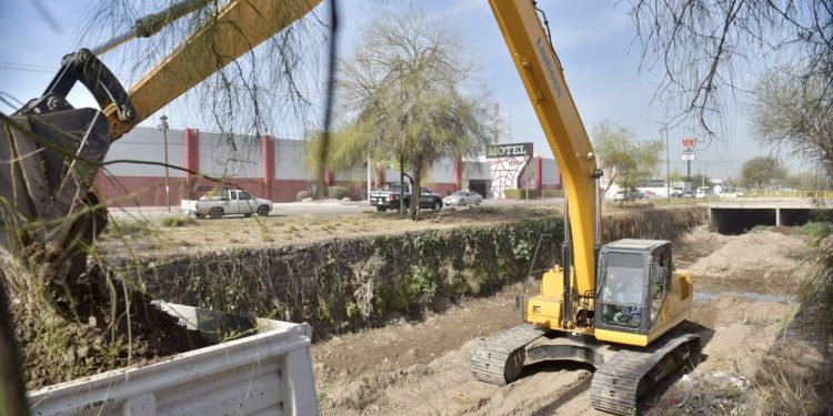 Retira Servicios Públicos Municipales más de 9 mil toneladas de residuos de canales&nbsp;