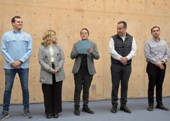 Incluye Toño Astiazarán a comunidad artística y cultural a CRECES en Salud