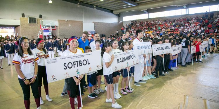 Reconoce SEC Sonora a ganadores de los Juegos Deportivos Estatales Escolares de la Educación Básica 2023-2024.