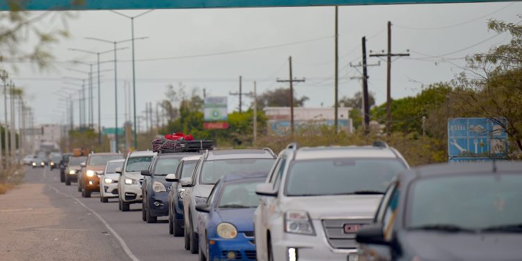 Recibe Bahía de Kino a visitantes del interior del país y el extranjero