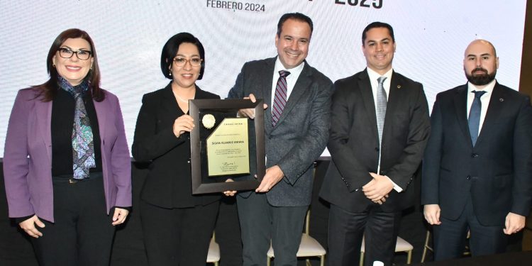 Toma protesta Toño Astiazarán a Mesa Directiva de CANACINTRA Hermosillo&nbsp;