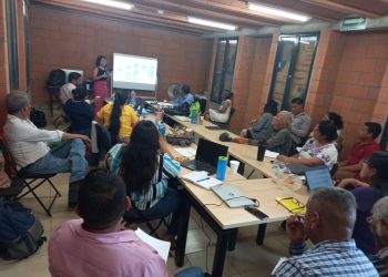 Docentes sonorenses participaron en la elaboración de Libros de Texto Gratuitos en lenguas indígenas nacionales: SEC