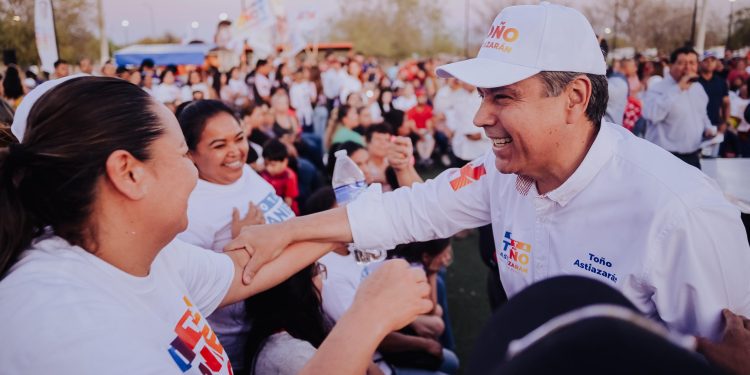 El 2 de junio hermosillenses decidirán entre continuar los cambios o regresar al pasado: Toño Astiazarán