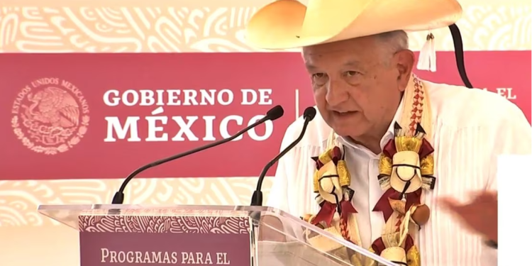 AMLO llama a combatir al narcotráfico “entre todos”, tras enfrentamiento en Texcaltitlán, Edomex
