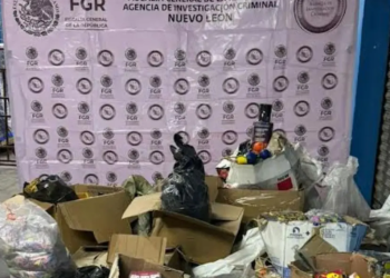 FGR asegura en carretera de Nuevo León más de 43 kilos de metanfetamina y casi 300 armas
