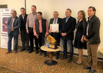 Honra PRI Sonora a Ronaldo “Ronnie” Camacho Durán por su destacada trayectoria en política y deporte